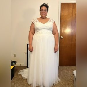 Ivory Weddings Dress